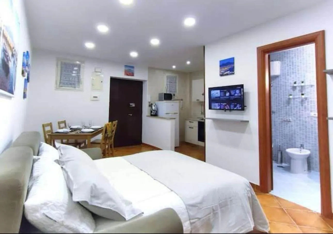 Apartment La Casetta Sul Ponte Naples